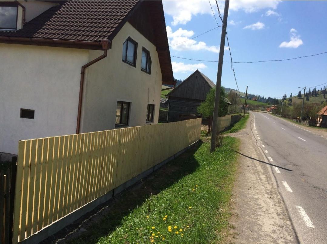 Karacsony Guest House Lunca de Sus Zewnętrze zdjęcie